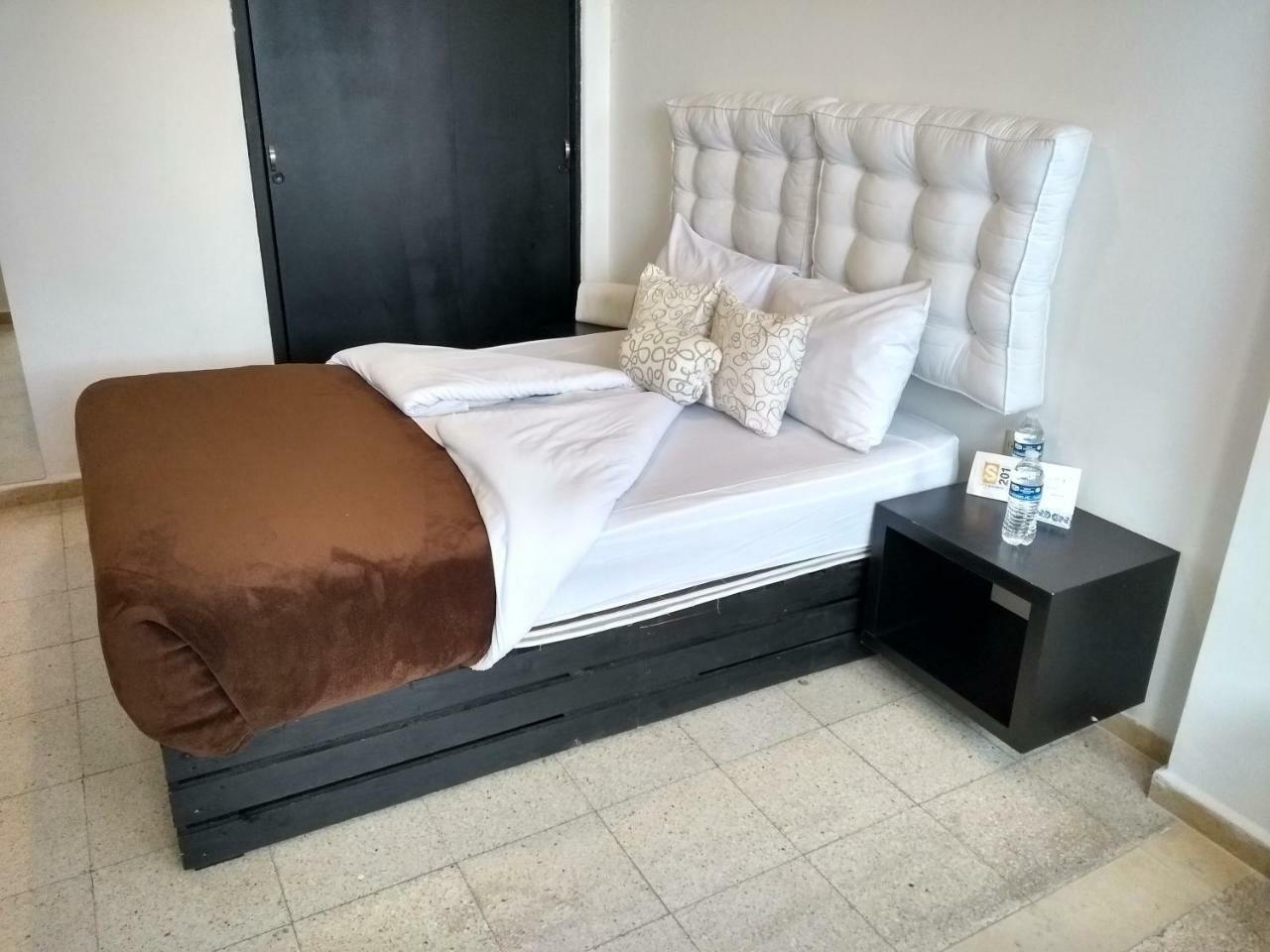 Suites 201