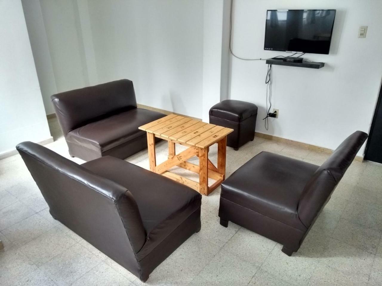 Suites 201 Hotel
